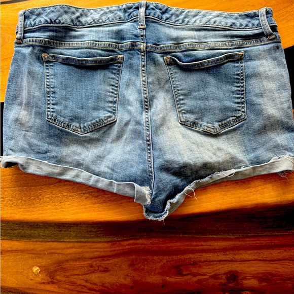 Torrid Denim shorts - Picture 2 of 2